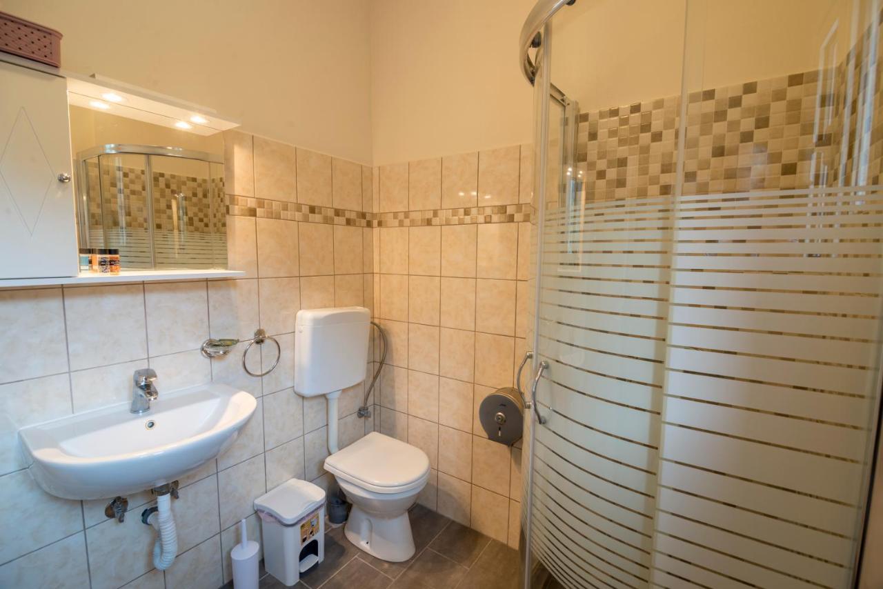 Ntamari Apartments バティ エクステリア 写真